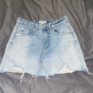 Garage skirt